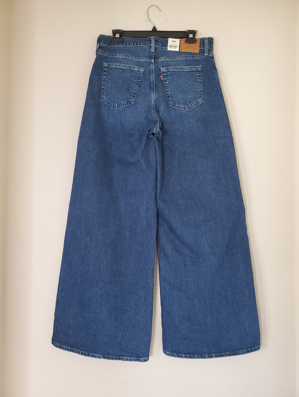 Levis Wide Leg High-Rise Women's Jeans - Blue Size 31 × 32 Western 90s - Picture 2 of 11